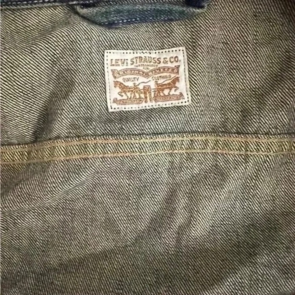 Levi’s Jacket - Picture 2 of 10